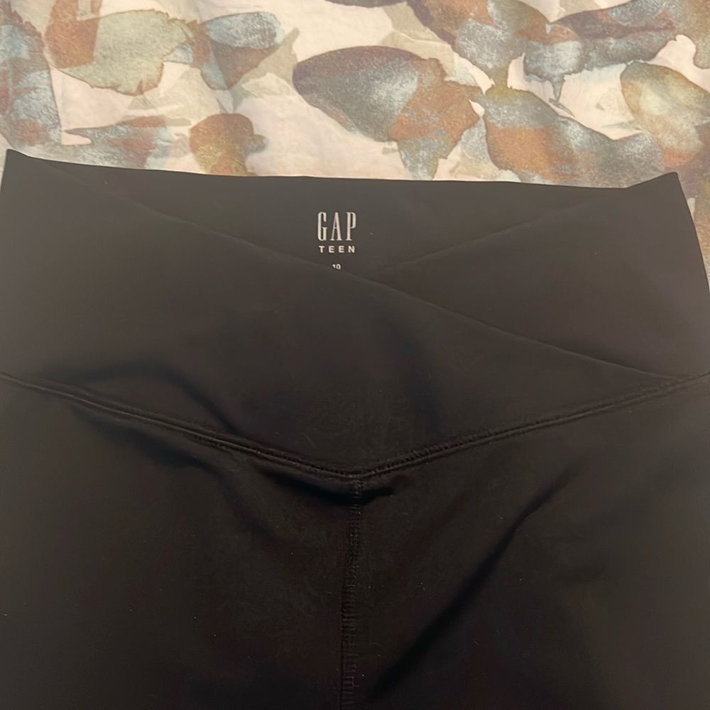 Gap teen leggings size 10. NWOT